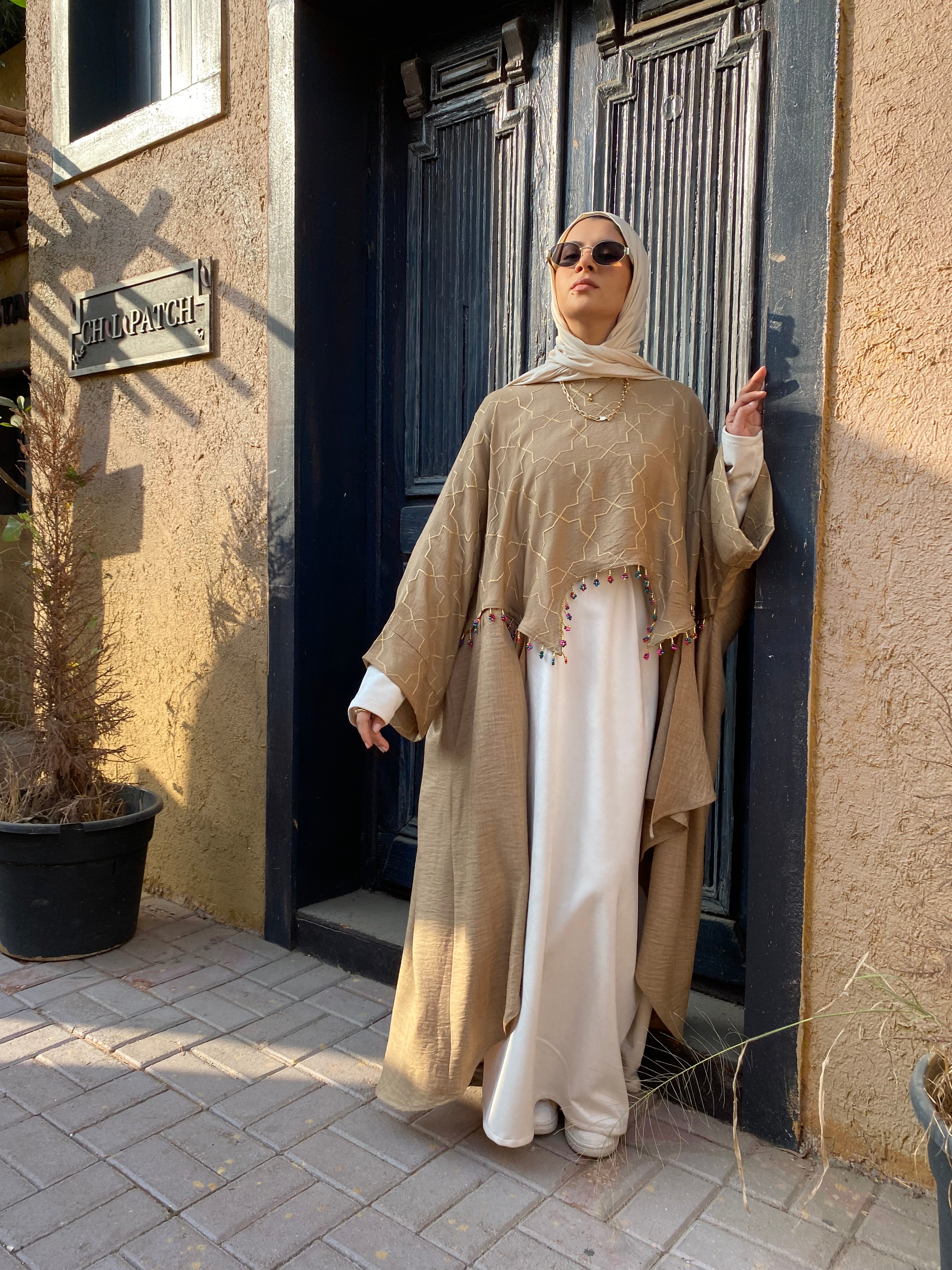 Ramadan High-Low Top