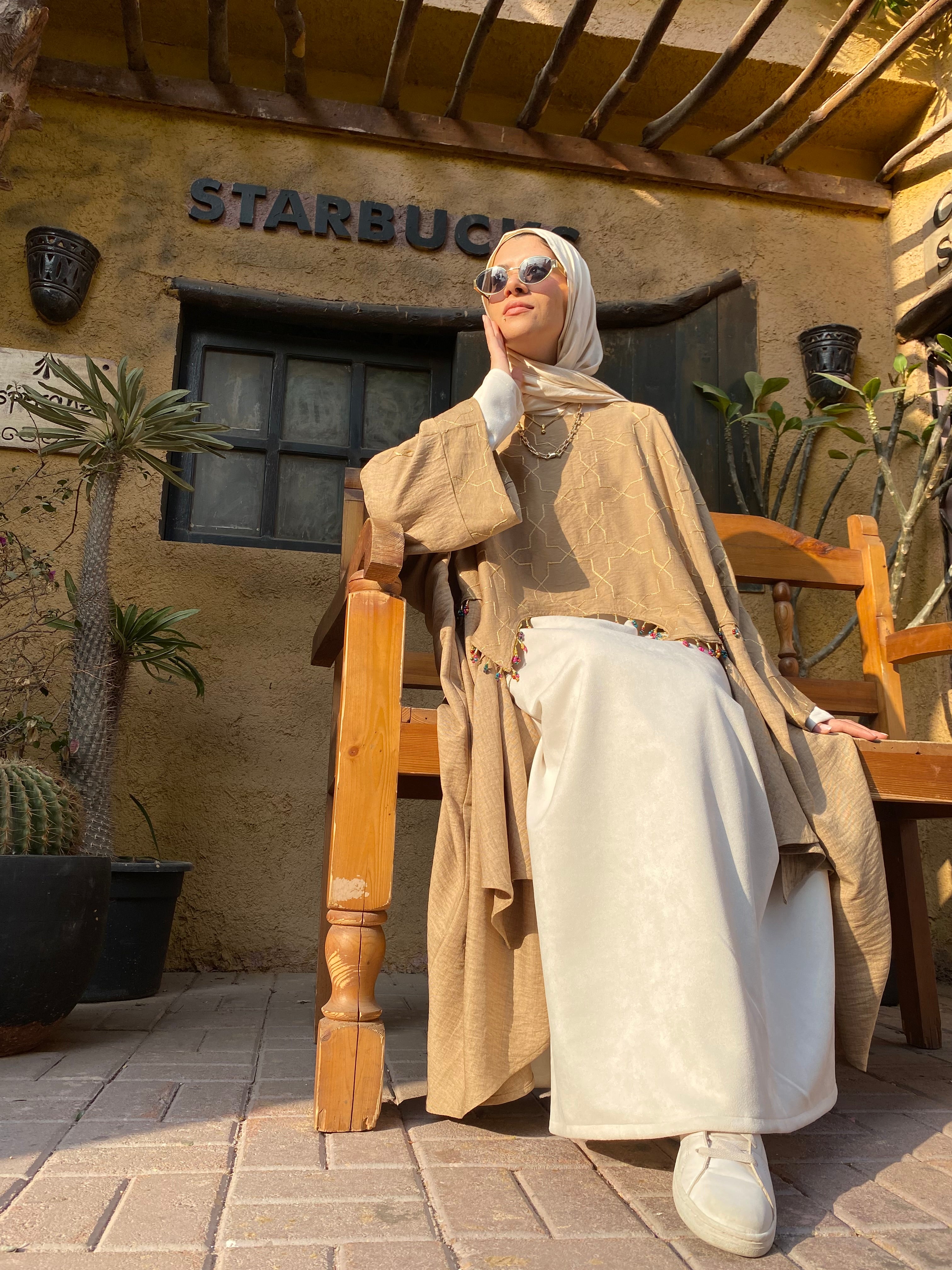 Ramadan High-Low Top